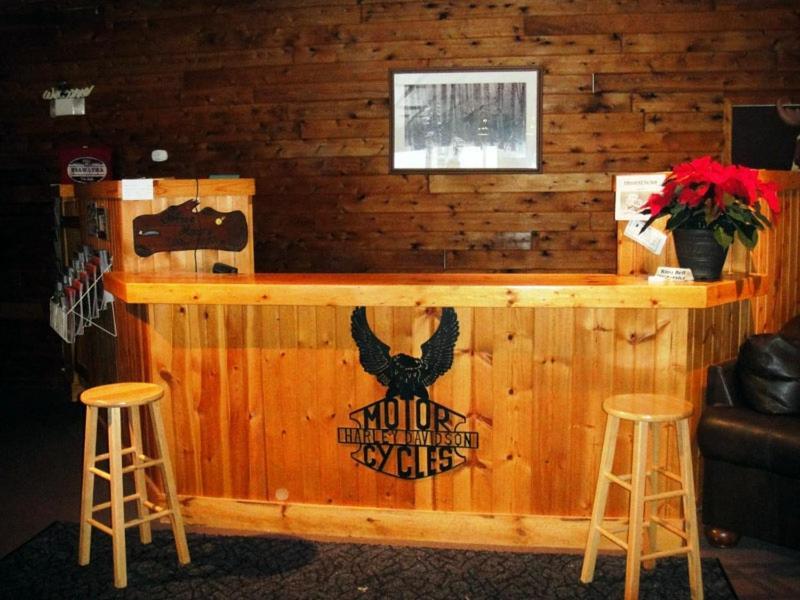 Hiawatha Lodge Inn Eagle River Buitenkant foto
